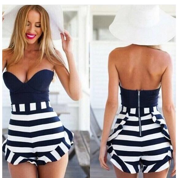 Elegant Striped Strapless Jumpsuit - Picture 3 of 13